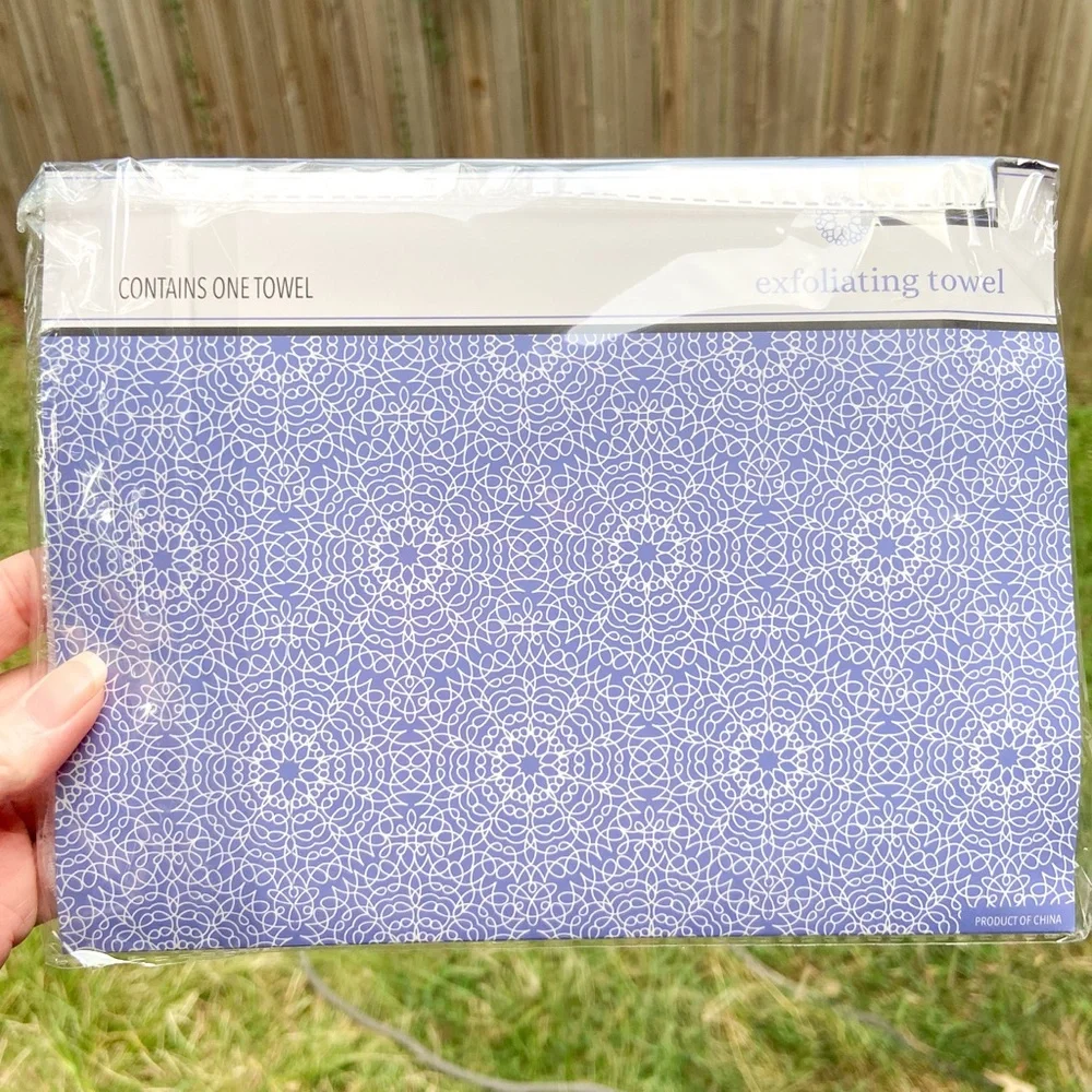 Exfoliating Towel and Spa Cleansing Mitten. Set of 2 Spa Bath & Shower Gifts